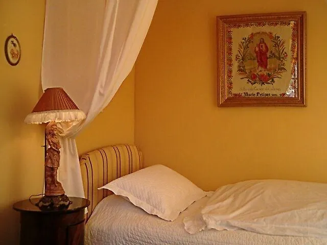 Chateau De Bouceel - Mont Saint Michel Vergoncey Bed & Breakfast